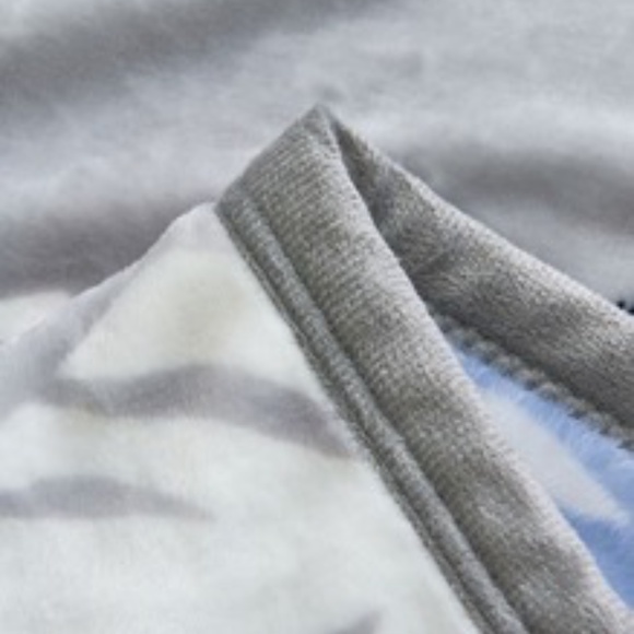 Leaves & Flamingo Print Bedding Set - Picture 3 of 4